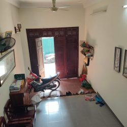 Bán nhà vĩnh hưng 4 tầng dân xây phân lô ô tô hoàng mai
