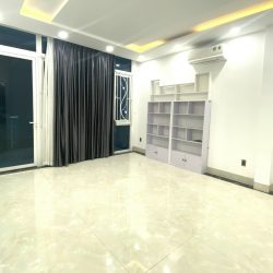 Chính chủ cho thuê văn phòng Tô Hiến Thành Q10, New 100%, đường nội bộ, làm VP