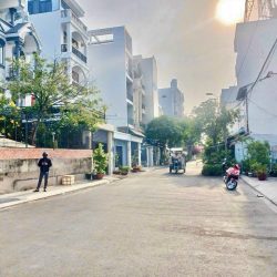 ĐẤT MT ĐƯỜNG SỐ 37 P. BÌNH THUẬN Q7