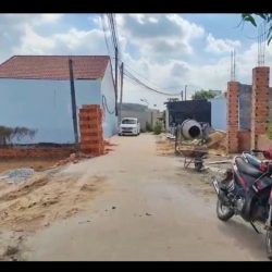 chính chủ Bán gấp nền thổ 5x27,2 mặt tiền,SHR,KV dân cư đông,đường xe hơi.