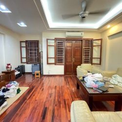 Bán nhà biệt thự tam trinh 4 tầng long lanh vỉa hè 3 ô tô tránh đỗ ngày đêm KD h