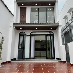 ngoại ô biên hòa nhà lầu chỉ 2t4