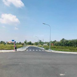 Thanh lý lô MT Phùng Hưng nút giao cao tốc BH - VT giá chỉ 1,050 tỷ/100m2 sổ sẵn