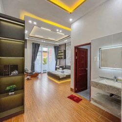 Bán Đất TP Thủ Đức, Vị Trí Đẹp, Giá Ngộp!