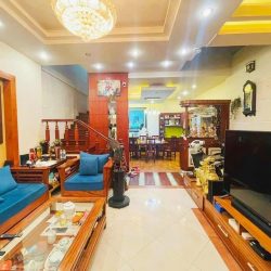 Bán nhà Giải Phóng, Hoàng Mai, full nội thất, 5,8 tỷ