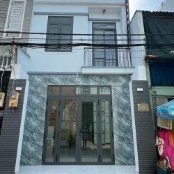 Nhà hẻm 2 xẹt đường số 5,Bình Hưng Hòa,Bình Tân dt 33m2 1 lầu 2pn 2wc giá 3ty500