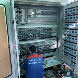 Lắp Tủ Điện Công Nghiệp Thi Công Cơ Điện