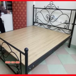 Giường sắt mỹ nghệ đẹp cho mọi không gian