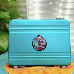 Thanh lý cửa hàng spa trước tết