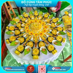 Mâm Cúng Mụ Cho Bé Tone Màu Vàng Tại Cần Thơ.