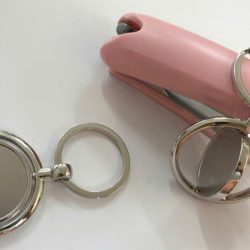 Móc khóa kim loại khắc laze logo quảng cáo theo yêu cầu