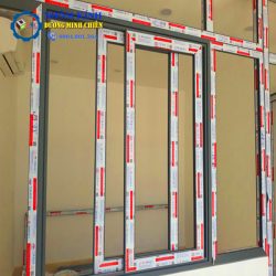 Mẫu cửa nhôm kính đẹp 2023 - 4 mẫu cửa nhôm kính đẹp nhất