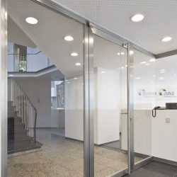 Báo giá vách kính chống cháy EI60 mới nhất năm 2024