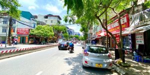Lạc Long Quân – Nhà mặt phố, chính chủ - chỉ hơn 5 tỉ - Đầu tư là lời!