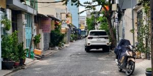 [D2649*] Nhà mặt tiền kinh doanh sát 2 trường Đại học Q12 – Giá sụp hầm 6.x tỷ