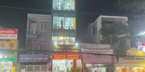 ​ CHÍNH CHỦ CẦN BÁN GẤP TÒA NHÀ 7 TẦNG MẶT TIỀN QUẬN 7 - 35 tỷ (TL)
