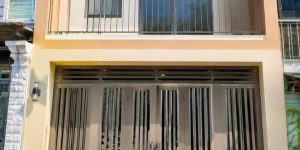 NGAY TRỤC NGUYỄN CHÍ THANH - NGÔ QUYỀN QUẬN 10 - TRƯỚC NHÀ 4M THOÁNG - NGANG 4M
