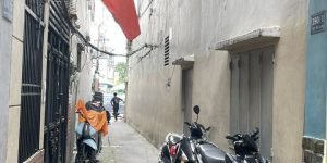 Cần bán nhà trên đường Hoàng Văn Thụ, P.4, Tân Bình, gần Lăng Cha Cả - 5 tầng