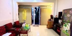 Nhà Cách Mạng Tháng Tám, 3 Lầu-Hẻm xe hơi - 4mx10m- giá chỉ 4 tỷ nhỉnh