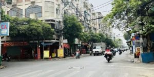 Bán nhà 2 Mặt tiền Đồng Đen -  Bàu Cát, 10x4,1m, 2 Tầng, Sổ A4, Không Lộ giới,