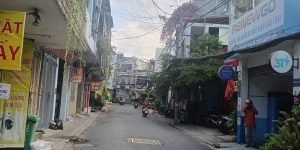 Bán nhà Mặt tiền Võ Thành Trang - giao Bàu Cát, 6,1x32m, 3 Tầng, Sổ A4, 1 đời
