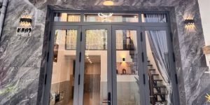 NHÀ PHÚ THỌ HÒA SÁT MẶT TIỀN - 2 TẦNG MỚI TINH - 33M2 - GIÁP CÁC QUẬN TRUNG TÂM