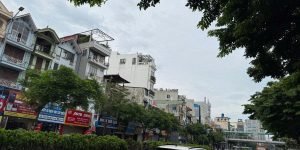 Bán Nhà MP Nguyễn Sơn, Nguyễn Văn Cừ Long Biên, 240m2 MT12m 130 Tỷ