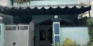 BÁN NHANH CĂN NHÀ VỊ TRÍ ĐẸP  1 lầu 3PN 3WC, 3 phòng trọ TN 5tr/tháng, P. Phước