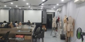Bán nhà Mặt tiền đường DC9, ngay Aeon Tân Phú, 5x20m, 4 Tầng  - 5 PN, chỉ 14,8