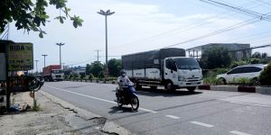 Nhà đẹp rực rỡ. LÔ GÓC MẶT TIỀN Đường Mỹ Hưng. Bao rẻ Nhứt Mỹ Tho. TG cũ.