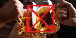 Sau nâng mũi tại sao không nên uống rượu bia?