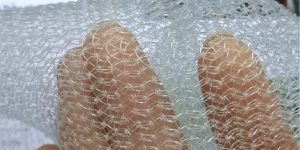 Lưới chắn côn trùng trắng trong sản xuất bởi công ty Lưới công trình