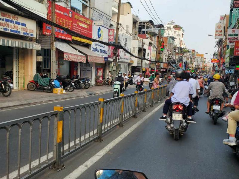 can-ban-nha-mat-tien-nguyen-thi-tan-phuong-2-quan-8-ngay-cau-chu-y-vi-tri-dep