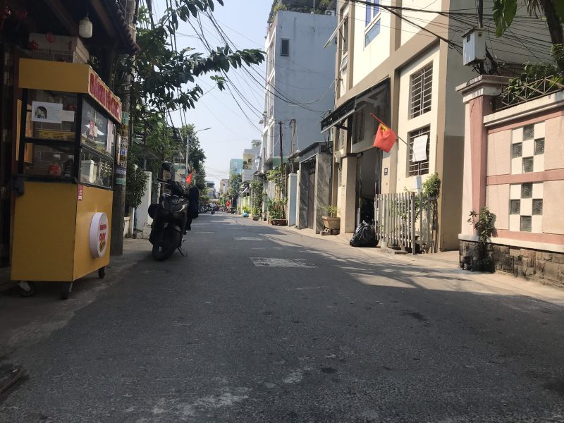 ban-gap-nha-2-tang-kiet-o-to-nhua-6m-le-huu-trac-son-tra-100m2-5-20-nhinh-4-ty