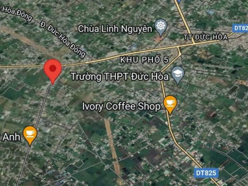 ban-dat-nen-ngay-trung-tam-thi-tran-duc-hoa-tra-50-de-n-khi-nha-n-so-
