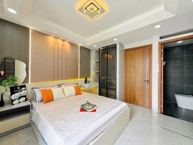 hiem-vo-cung-long-bien-canh-aeon-mall-43m2-x-6-tang-thang-may-full-noi