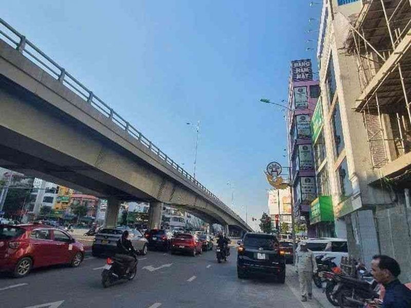 nha-that-mat-pho-hong-tien-58-ty-152m-mat-tien-7m-long-bien-ha-noi