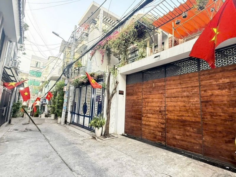 lam-van-ben-quan-7-xe-hoi-ngu-nha-4-tang-100m2-nhinh-11-ty