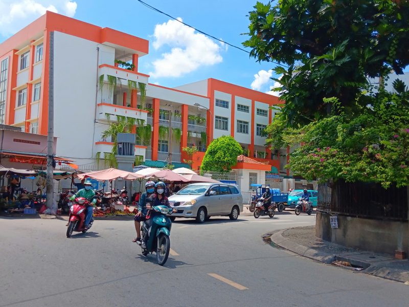 nha-mat-tien-lo-goc-kinh-doanh-dinh-trinh-dinh-trong-phu-trung-tan-phu-dt