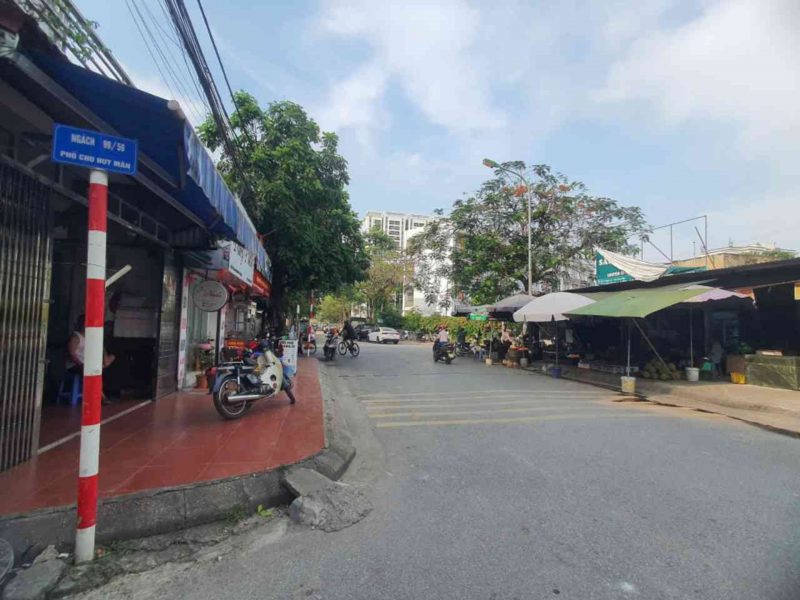 ngo-o-to-thong-chu-huy-man-long-bien-11-ty-50m-tin-that-nha-that