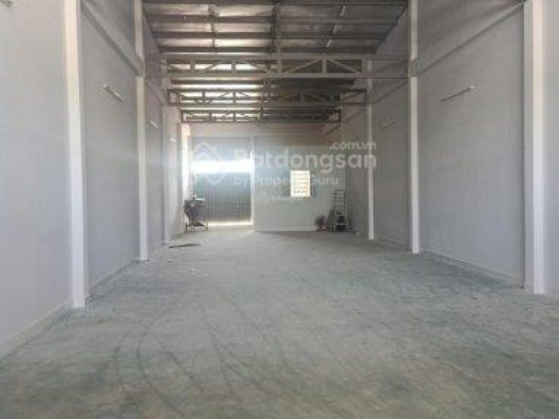 ban-nha-mt-tran-van-giau-13-5-x50m-gia-24-5-ty