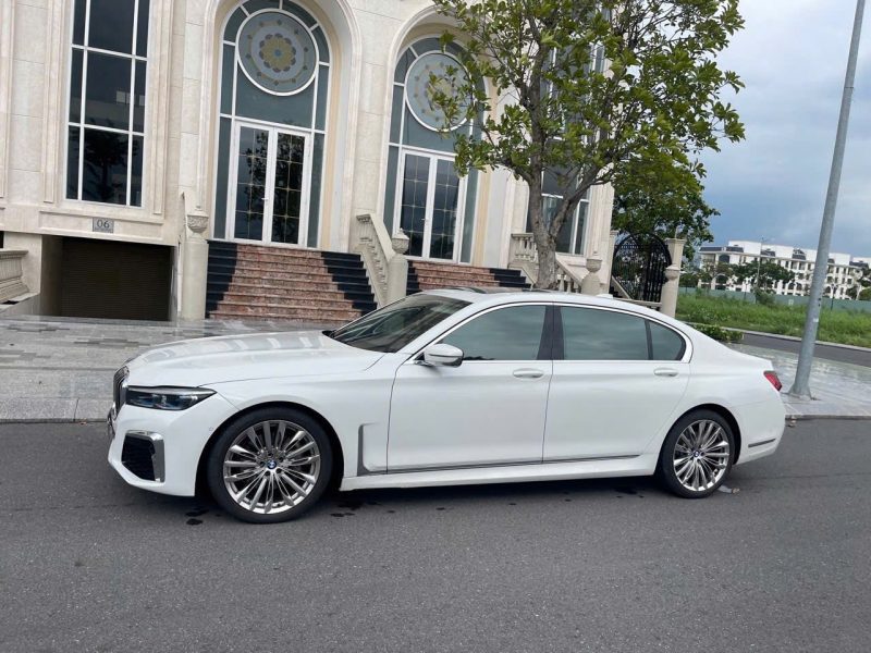 bmw-2018-cuc-dep-gia-chi-1-ty-650-trieu