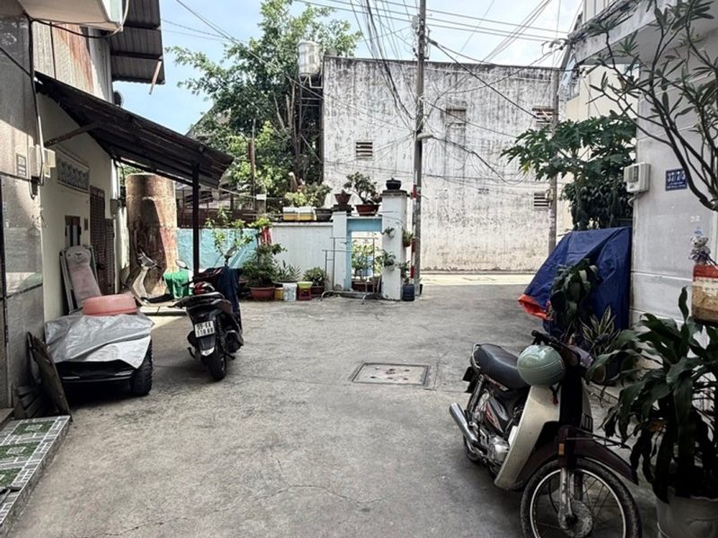 nha-dep-luy-ban-bich-tan-phu-o-to-do-sat-nha-50m2-ngang-4-5m-3-phong-ngu