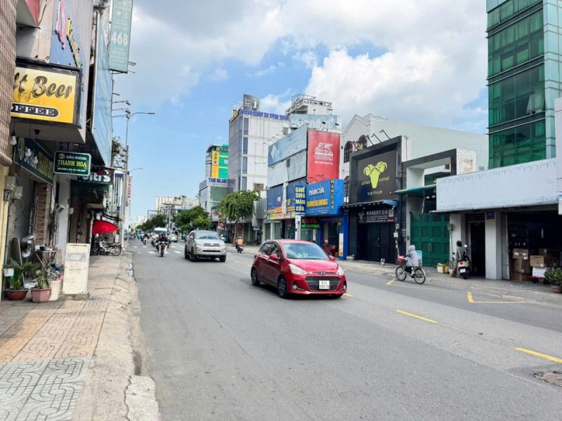 ban-nha-mat-tien-cach-mang-thang-8-gan-ly-thuong-kiet-4x20m-3-tang-4pn-chi