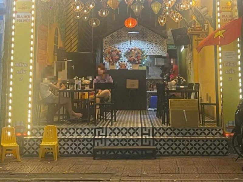 cho-thue-tang-1-ban-hang-an-tu-sang-den-15h-chieu