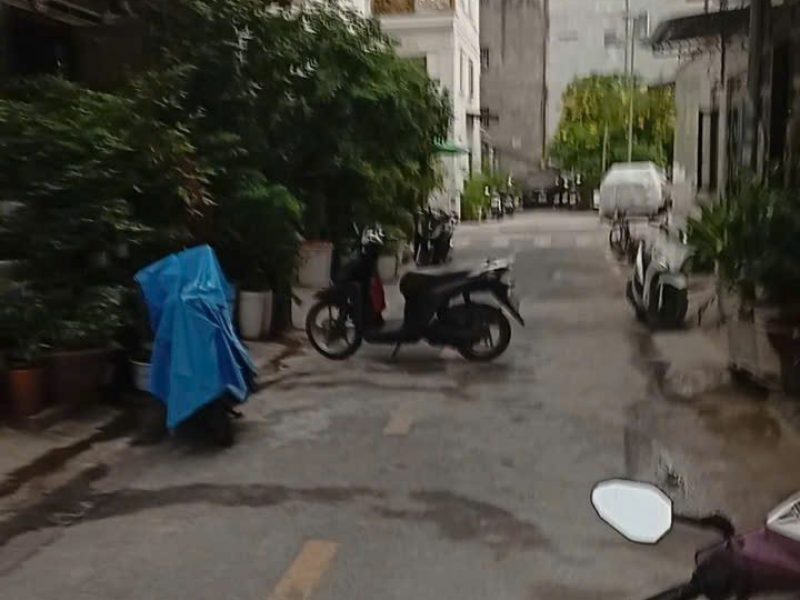 hem-xe-hoi-binh-tan-thang-may-450kgs-nga-tu-bon-xa-56m-9-9-ty