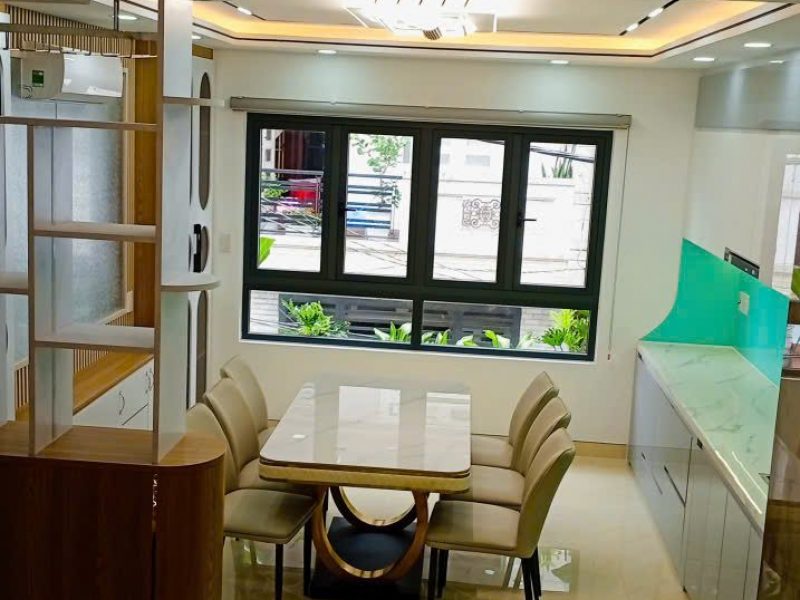 can-binh-tan-hem-oto-nha-dep-5-tam-co-thang-may-450kg