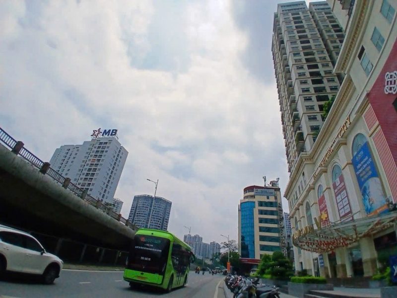 chinh-chu-can-tien-ban-gap-nha-pho-mac-thi-buoi-hai-ba-trung-ha-noi