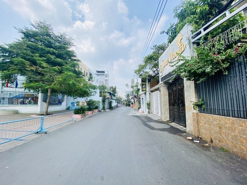 ban-nha-hem-10m-le-duc-tho-giao-thong-nhat-418m2-15x35m-c4-1-doi-chu-