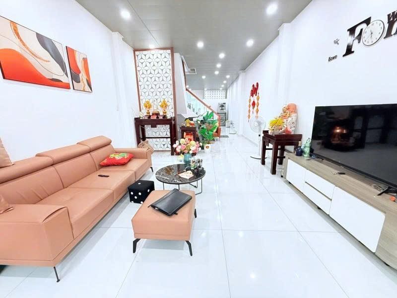 ban-nha-hem-4m-trinh-dinh-trong-gan-au-co-vao-4x20m-2-tang-moi-2-pn-chi